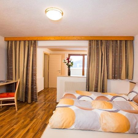 Familienferienhaus Florentine Längenfeld Eksteriør billede