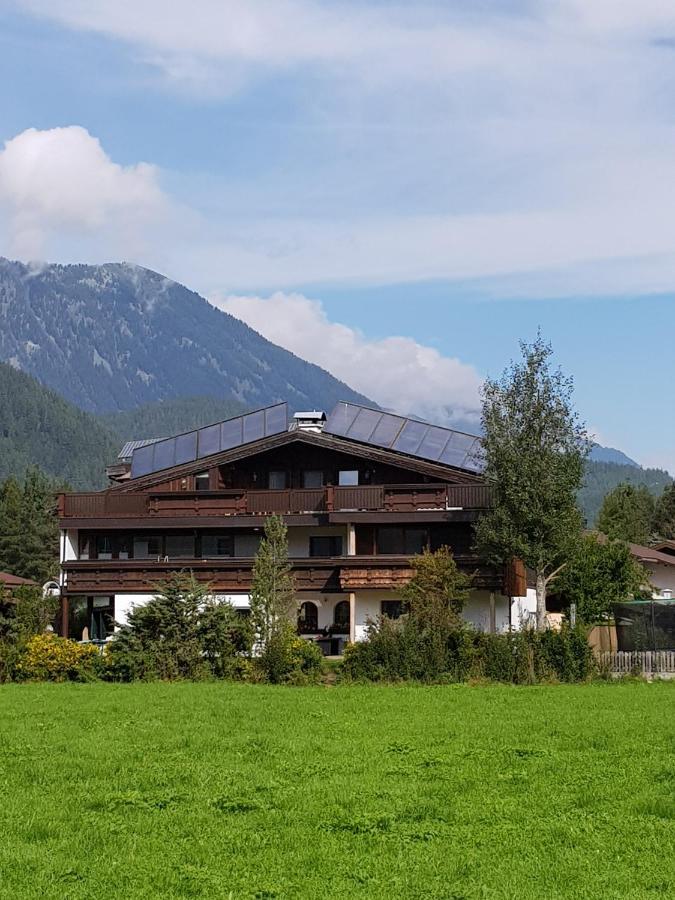 Familienferienhaus Florentine Längenfeld Eksteriør billede